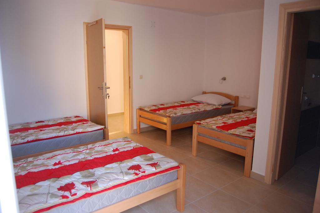Guesthouse Panna Maria Međugorje Rom bilde